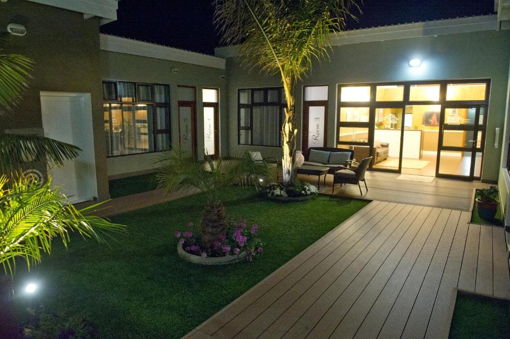 Namib Guesthouse Swakopmund Ngoại thất bức ảnh